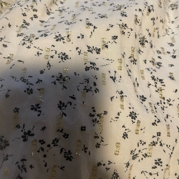Vince Camuto white black & gold short baloon sleeved blouse NWOT SIZE SMALL - Picture 7 of 7